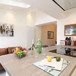 Newtons Cove Retreat