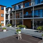 11 Woolacombe West - Luxury Apartment At Byron Woolacombe, Only 4 Minute Walk To Woolacombe Beach!