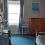 Arvonia Sleeps 7, Sea Views, Dog Friendly