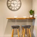 The Hideaway By The Sea - Free Parking