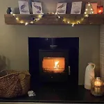 Modern Holiday Home With Sea View & Bbq Hut- Close To Beach