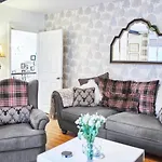 Host & Stay - Park Place Apartment