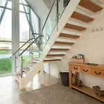 Luxurious 4 Bedroom New England Style Villa - Trewhiddle Villa 24