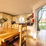 Luxurious 4 Bedroom New England Style Villa - Trewhiddle Villa 24