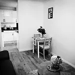 Luxury 1 Bed Close To Town Centre With Free Parking