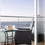 No 8 Metr0Pole Towers Luxury Apartment With Sea Views Yorkshire Coast Holiday Lets