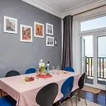 Large House, Sleeps 10 With Incredible Sea Views