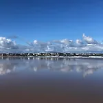 Cosy 3 Bedroom Apartment In Central Portrush With Sea Views