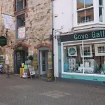 Newtons Cove Retreat