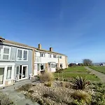 4 Sea View Walk, Pakefield