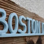 D52 Boston, Riviere Towans