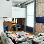 22. Stunning Loft In Central Hove With Parking