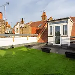 K Suites - Westcliff Park