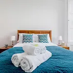 Heart Of Edinburgh City Centre 3 Bed Georgian Apt