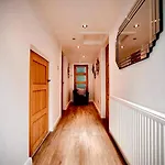 Sandpearl Suite Apartments