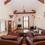 Oak Barn
