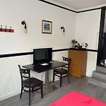 Modern Studio With Free Parking Near Sea-Station-Shops