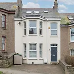 The Tall House, Newquay