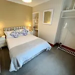 Scoresby Hideaway - Whitby Holiday Home