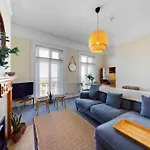 Spacious Apartment With Sea Views On Great Yarmouth Seafront