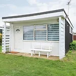 39 Hawaii Beach Bungalows