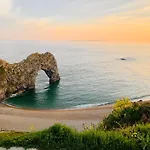 Luxury Penthouse Near Swanage Beach And Town