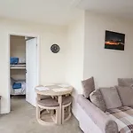 225 Seaside Retreat