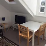 Cosy Loft Apartment In Georgian Home