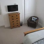 Lovely Spacious 3 Bedded First Floor Apartment