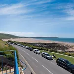 Devon Beach Court, Sea Views Of Woolacombe