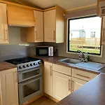 R&S Holiday Homes The Chase R14
