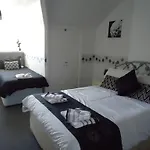 The Oakland Guest House