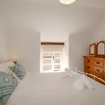1 Rose Cottage