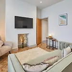 Host & Stay - Maritime