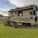 2 X Double Bed Glamping Wagon In Dalby Forest