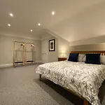 Birkdale Coastal Suites