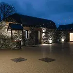 The Byre At Corrstown Village