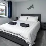 Modern New Build, Close To The Beach And Town