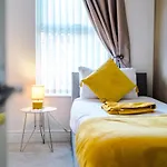 Finchley House Lovely House In Anfield, 2 Minutes Walk From The Stadium, Parking And Wifi