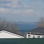 10 Sea Valley