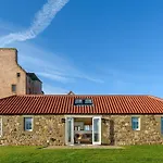 Fenton Lodge