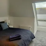 Stunning Luminous Penthouse/ 2Beds 2Baths