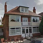 2 Bedroom Ground Floor Holiday Apartment Skegness