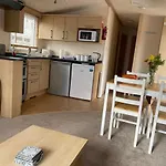 Gorgeous 3 Bed Static Caravan At Hoburne Devon Bay, Pet Friendly