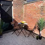 Sea Glass Cottage - Luxury Hotel Style 3 Bed With Hot Tub