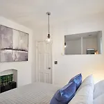 Host & Stay - Clinker Cottage