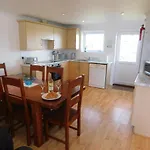 Primrose Cottage, Spacious 4 Bed House Near Newquay