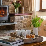 Honey Buzzard Farmhouse