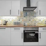Cheerful Stays - Jamson Pl 3 Bed Apartment