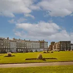 Host & Stay - Number Ten At Carlill